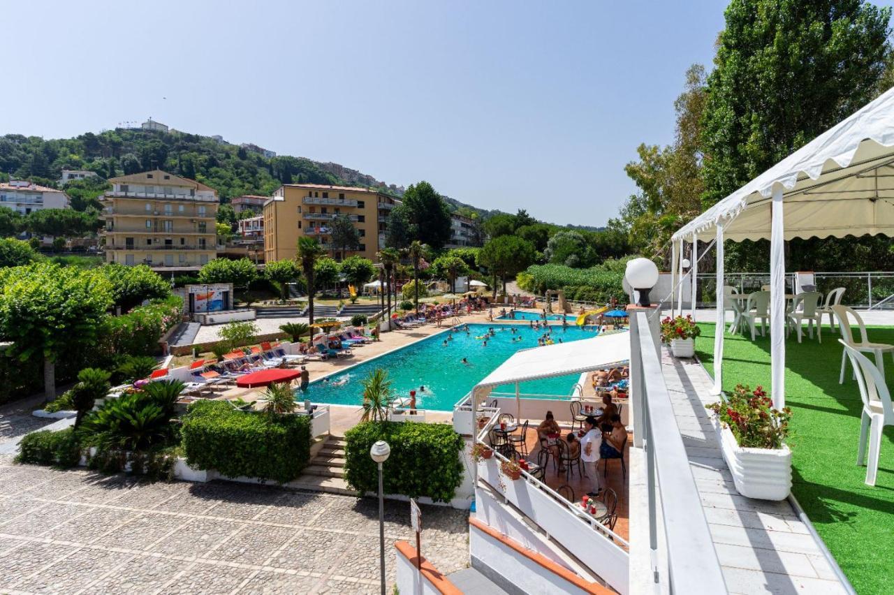 Villaggio Costa D'Argento San Vito Chietino Exteriör bild